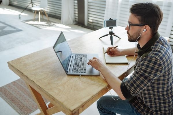 Tutoría personalizada onine para oposiciones a maestro