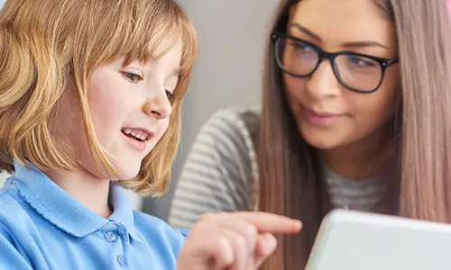 Máster Universitario en Métodos de Enseñanza en Educación Personalizada 500x300