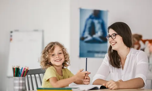 Máster Universitario en Psicopedagogía 500x300